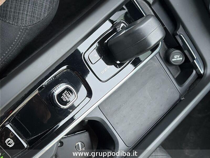 Volvo XC60 XC60 2.0 b4 Momentum auto- Gruppo Diba