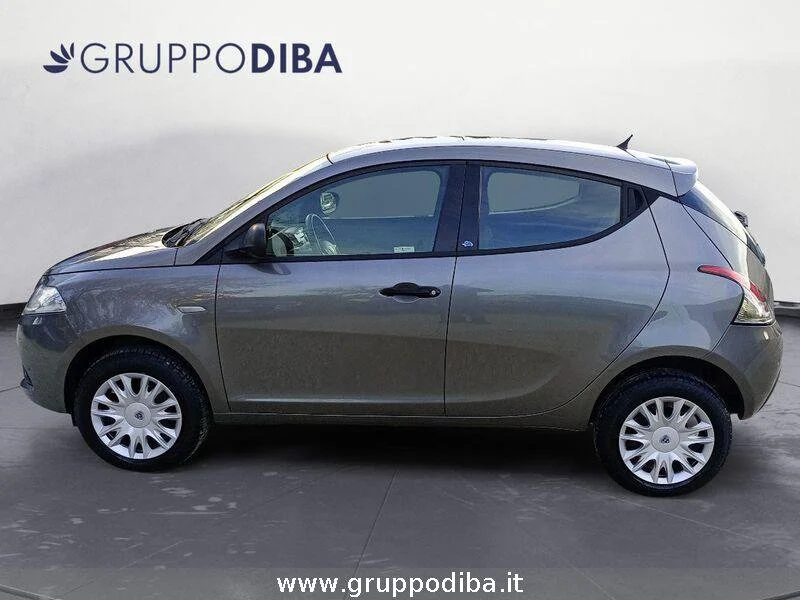 Lancia Ypsilon Ypsilon 0.9 t.air Silver ecochic metano 80cv- Gruppo Diba
