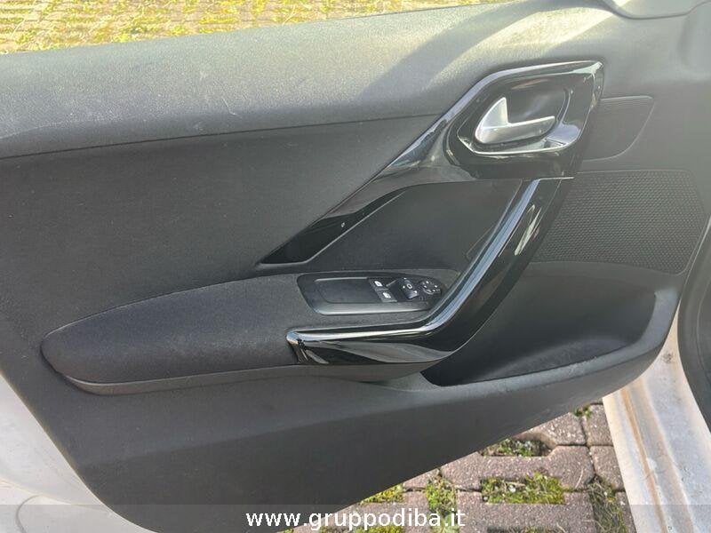 Peugeot 208 208 5p 1.2 puretech Active 82cv- Gruppo Diba