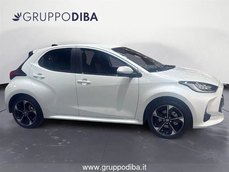 Toyota Yaris YARIS 15H 130HP LOUNGE MY25- Gruppo Diba