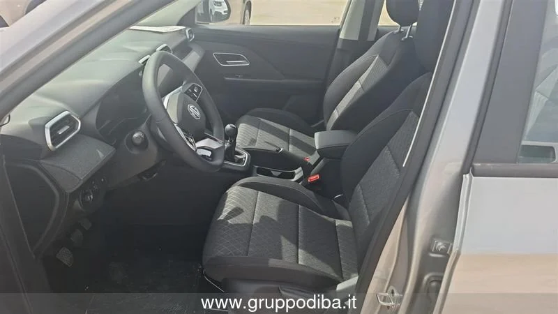 MG ZS 1.5L MT STD MY25.5 Cosmic Silver- Gruppo Diba