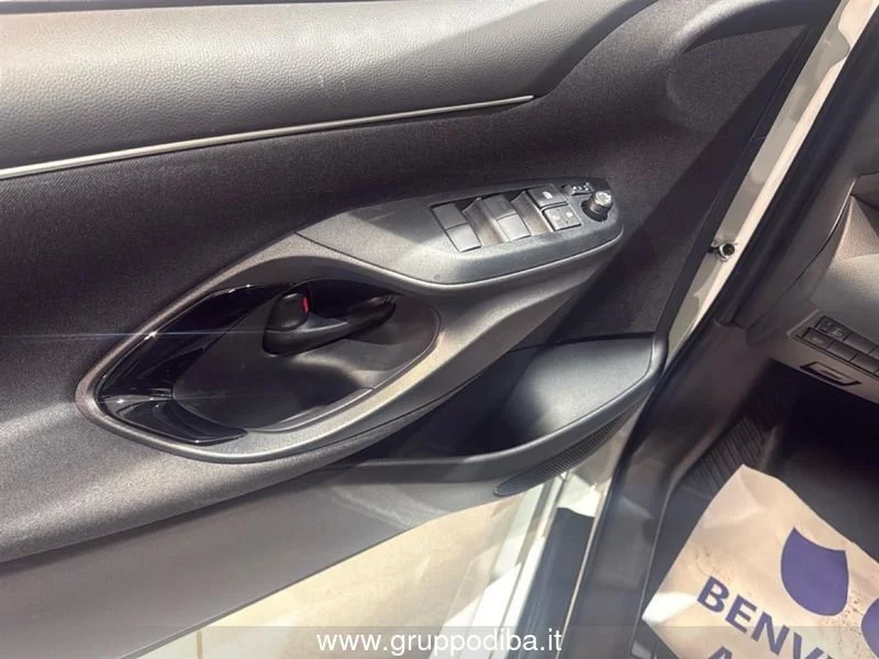 Toyota Yaris YARIS 15H 130HP LOUNGE MY25- Gruppo Diba