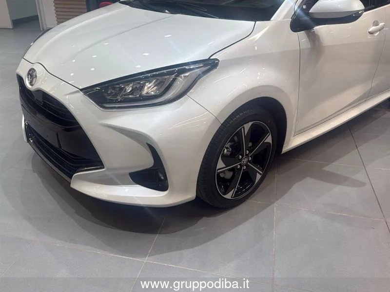 Toyota Yaris YARIS 15H 130HP LOUNGE MY25- Gruppo Diba