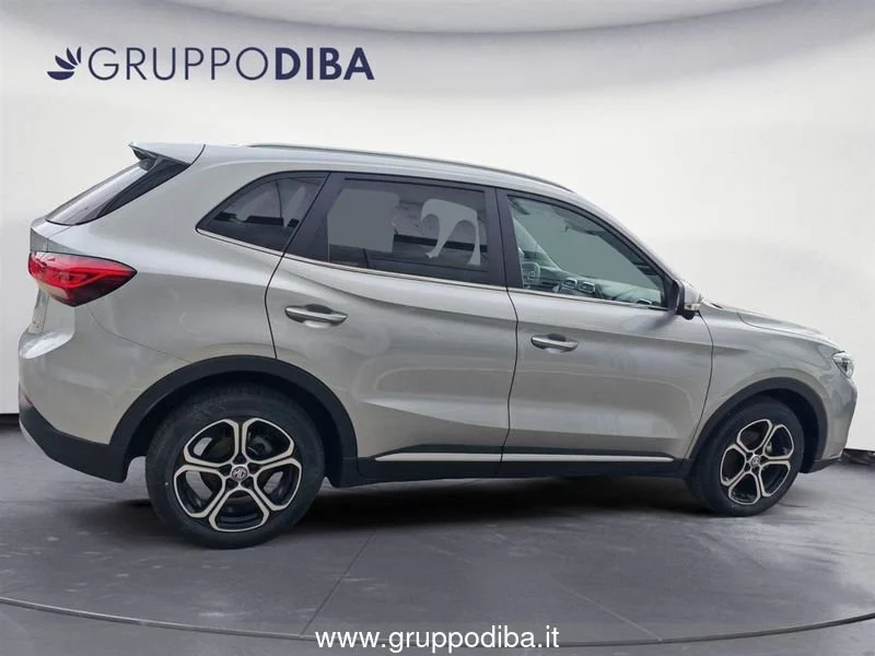 MG ZS 1.5L MT COM MY25.5 Cosmic Silver- Gruppo Diba