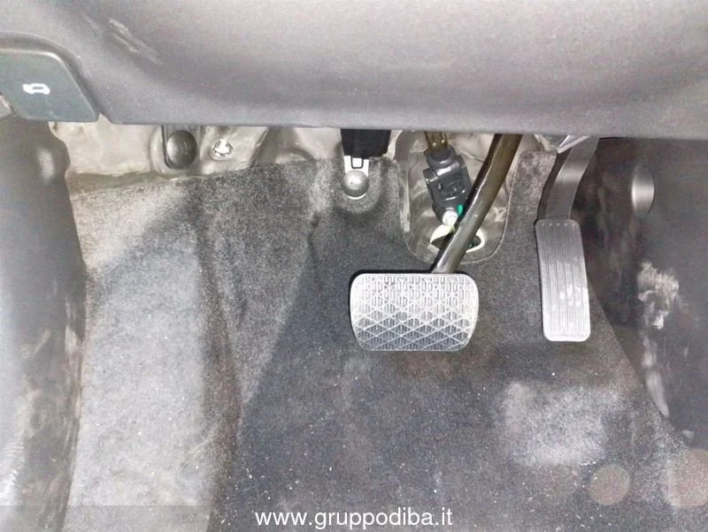 MG ZS 1.5L HEV LUX MY25.5 white- Gruppo Diba