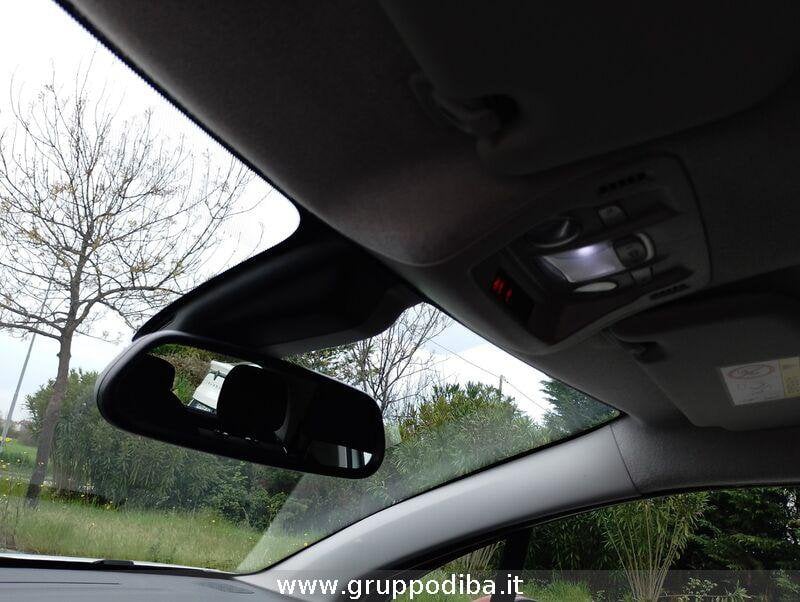 Citroen C3 C3 1.2 puretech Shine s&s 110cv eat6- Gruppo Diba