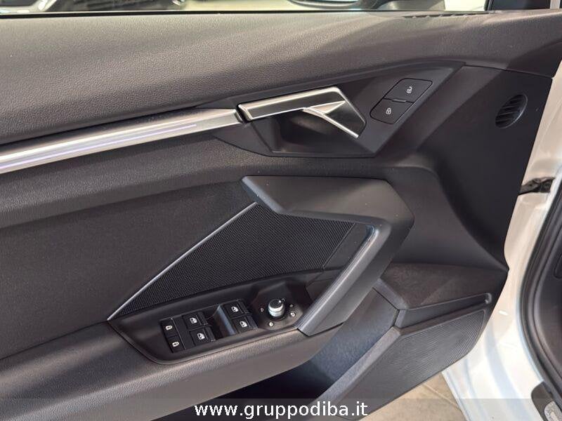 Audi A3 Sportback g-tron A3 Sportback 30 1.5 g-tron Business Advanced s-tro- Gruppo Diba