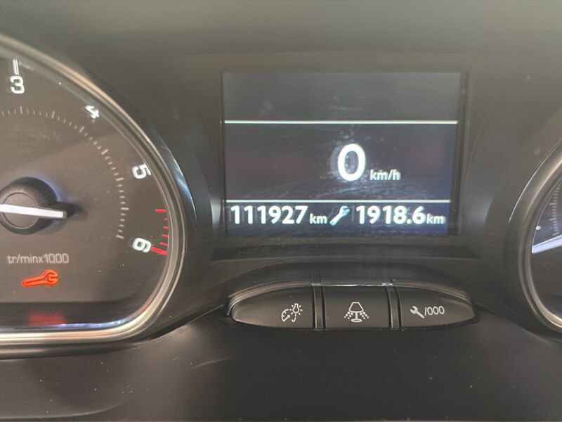 Peugeot 2008 2008 1.6 bluehdi Allure 100cv my16- Gruppo Diba