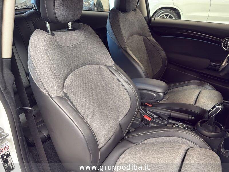 MINI 3 Porte Mini 3p 1.5 Cooper Classic Premium Mid Package aut- Gruppo Diba