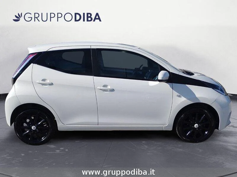 Toyota Aygo Aygo 5p 1.0 x-play m-mt my15- Gruppo Diba
