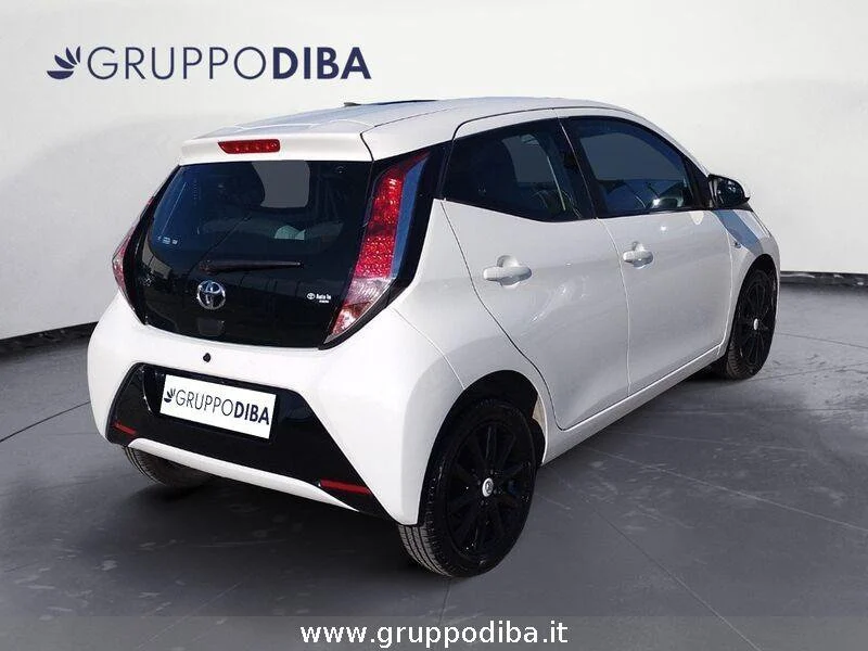 Toyota Aygo Aygo 5p 1.0 x-play m-mt my15- Gruppo Diba