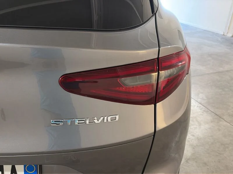Alfa Romeo Stelvio Stelvio 2.0 t First Edition Q4 280cv auto- Gruppo Diba