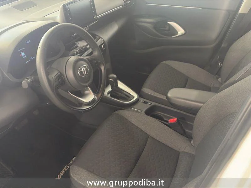 Toyota Yaris Cross Yaris Cross 1.5h Business fwd 116cv e-cvt- Gruppo Diba