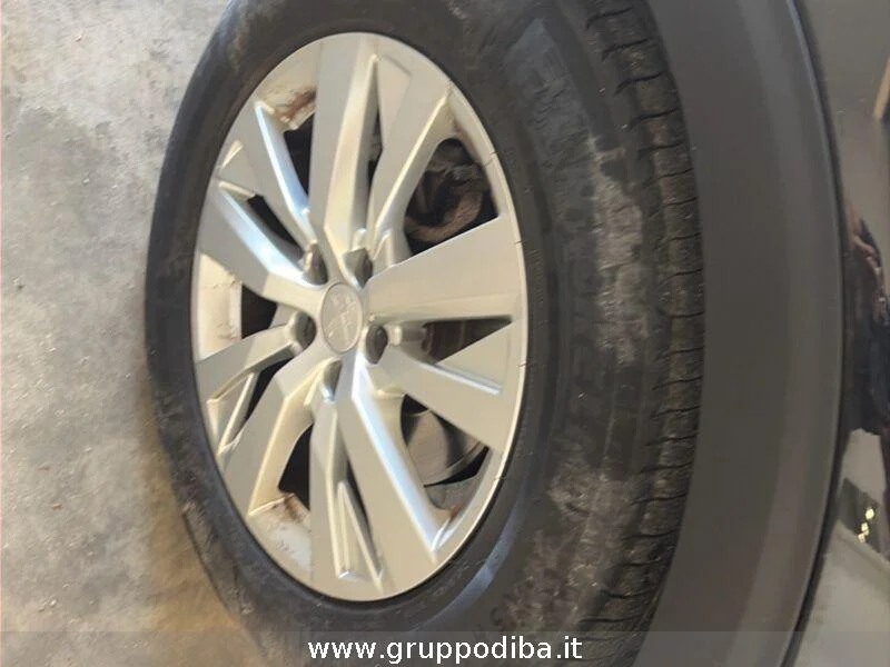 Peugeot 3008 3008 1.5 bluehdi Active s&s 130cv- Gruppo Diba