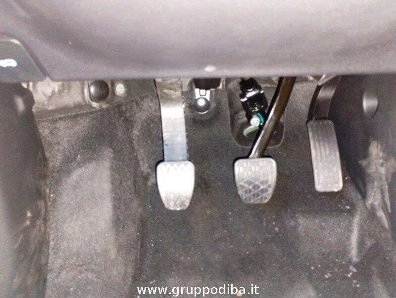 MG ZS 1.5L MT COM MY25.5 British Green- Gruppo Diba