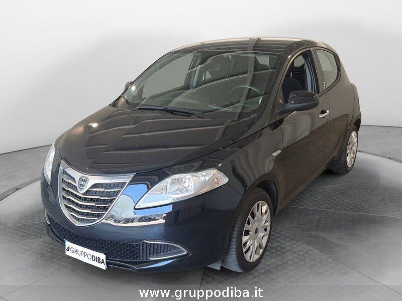 Lancia Ypsilon 1.2 8v silver 69cv- Gruppo Diba