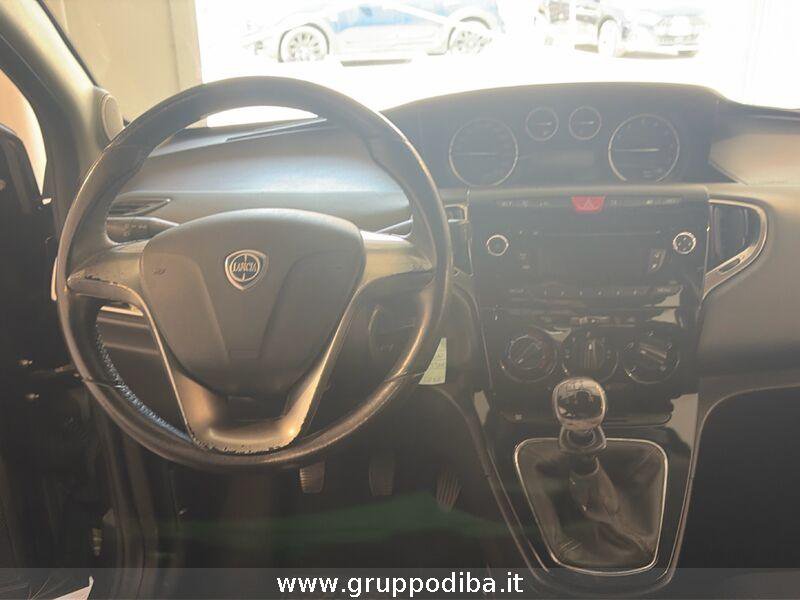 Lancia Ypsilon 1.2 8v silver 69cv- Gruppo Diba