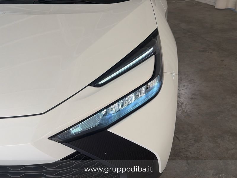 Toyota C-HR C-HR 1.8 hev Active fwd e-cvt- Gruppo Diba