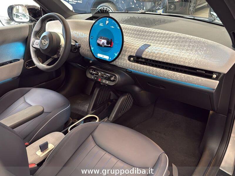MINI Full Electric Mini Cooper SE Favoured- Gruppo Diba