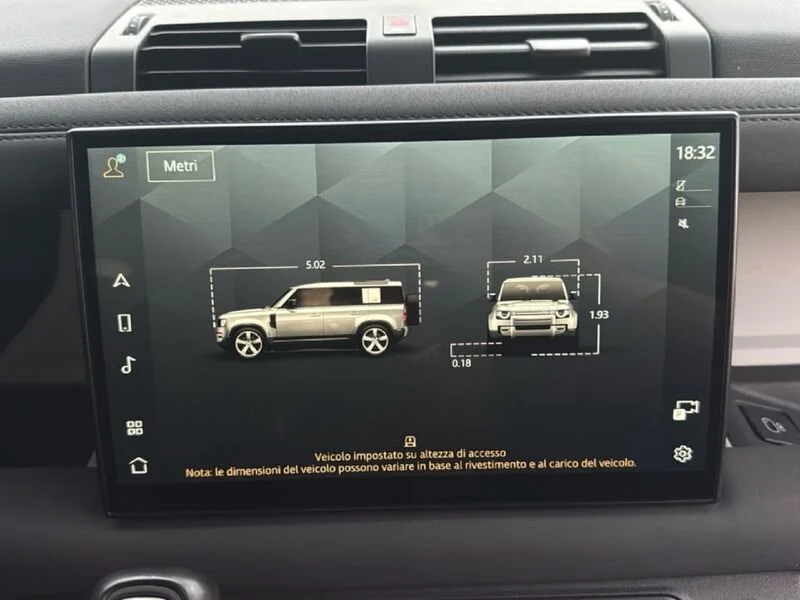 Land Rover Defender Defender 110 3.0d i6 mhev SE awd 200cv auto- Gruppo Diba