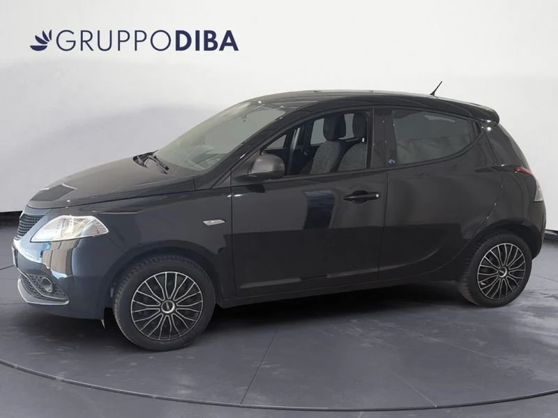 Lancia Ypsilon Ypsilon 1.2 Platinum s&s 69cv my19- Gruppo Diba
