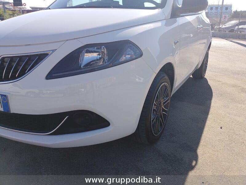 Lancia Ypsilon Ypsilon 1.0 firefly hybrid Silver s&s 70cv 5p.ti- Gruppo Diba