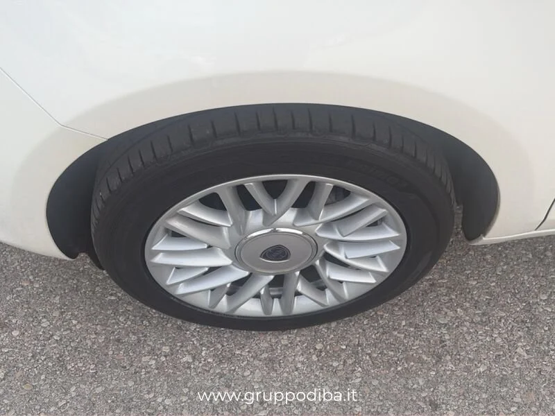 Lancia Ypsilon 1.2 8v platinum s&s 69cv e6- Gruppo Diba