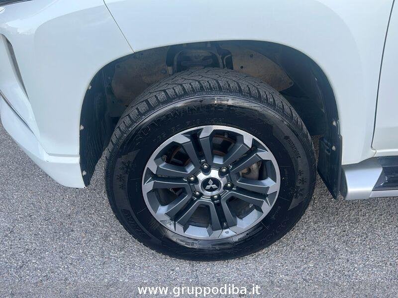 Mitsubishi L200 L200 d.cab 2.3d Invite Connect 4wd 150cv- Gruppo Diba