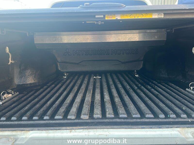 Mitsubishi L200 L200 d.cab 2.3d Invite Connect 4wd 150cv- Gruppo Diba