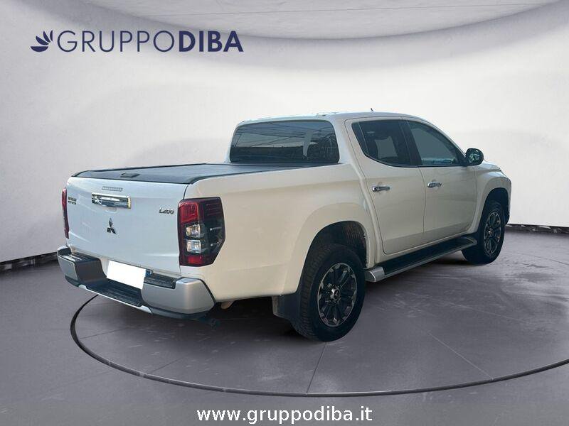 Mitsubishi L200 L200 d.cab 2.3d Invite Connect 4wd 150cv- Gruppo Diba