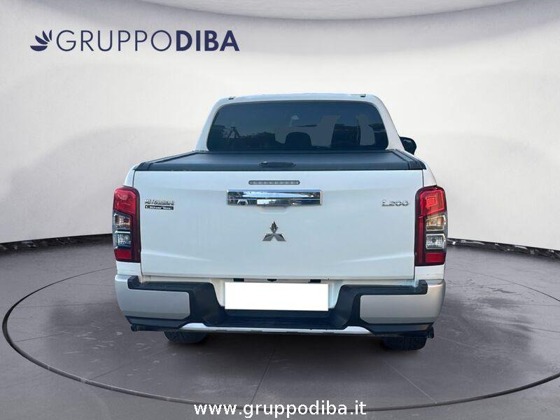 Mitsubishi L200 L200 d.cab 2.3d Invite Connect 4wd 150cv- Gruppo Diba