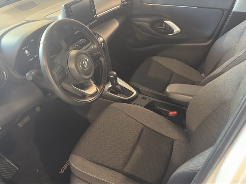 Toyota Yaris Cross Yaris Cross 1.5h Business fwd 116cv e-cvt- Gruppo Diba