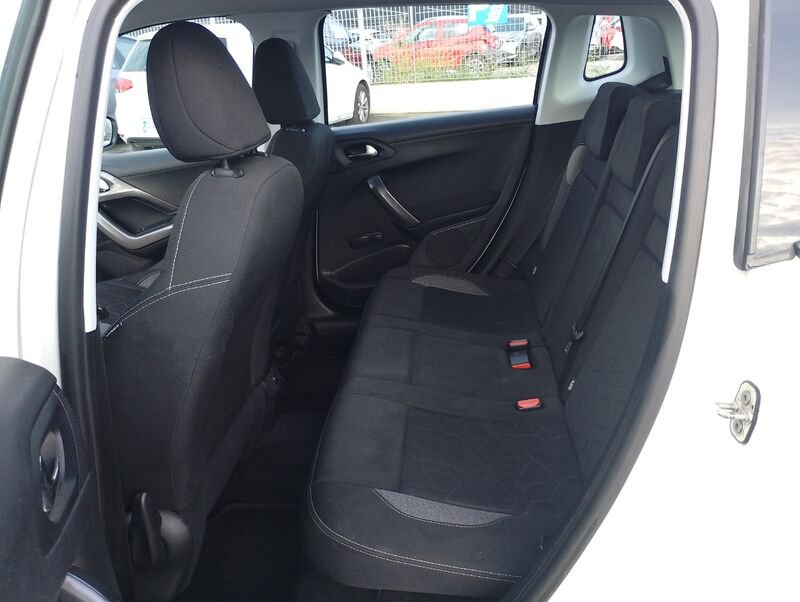 Peugeot 2008 2008 1.6 bluehdi Active 100cv- Gruppo Diba