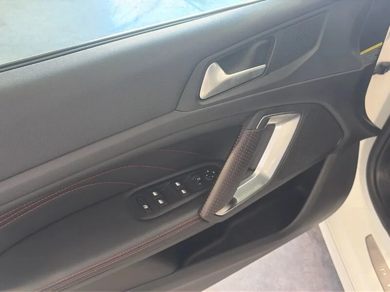 Peugeot 308 308 5p 1.2 puretech t Gt Line s&s 130cv eat6- Gruppo Diba