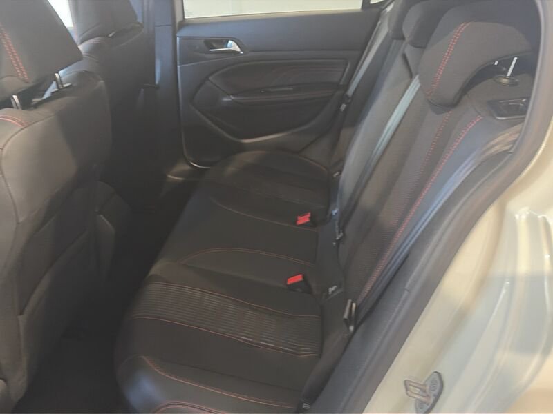 Peugeot 308 308 5p 1.2 puretech t Gt Line s&s 130cv eat6- Gruppo Diba