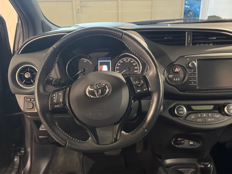 Toyota Yaris Yaris 5p 1.5h Trend Grey Edition my18- Gruppo Diba