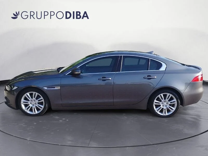 Jaguar XE XE 2.0d Pure 180cv auto- Gruppo Diba