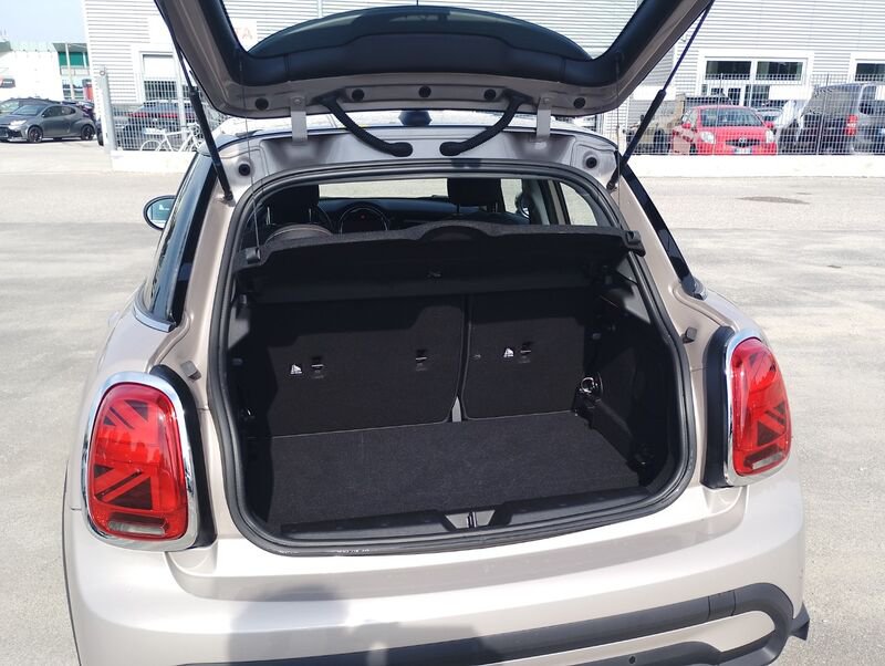 MINI 5 Porte Mini 5p 1.5 Cooper Camden auto- Gruppo Diba