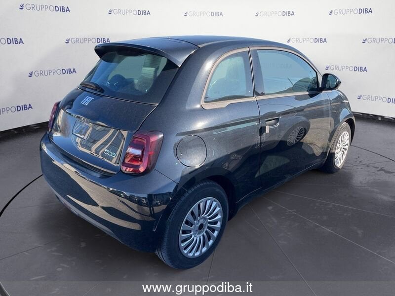 Fiat 500 Elettrica La Nuova 500 Serie1 La Nuova 500 - Action Berlina- Gruppo Diba
