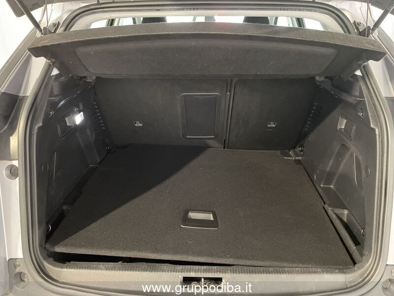 Peugeot 3008 3008 1.2 puretech t Active s&s 130cv- Gruppo Diba