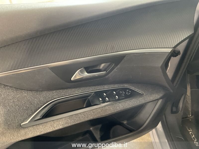 Peugeot 3008 3008 1.2 puretech t Active s&s 130cv- Gruppo Diba