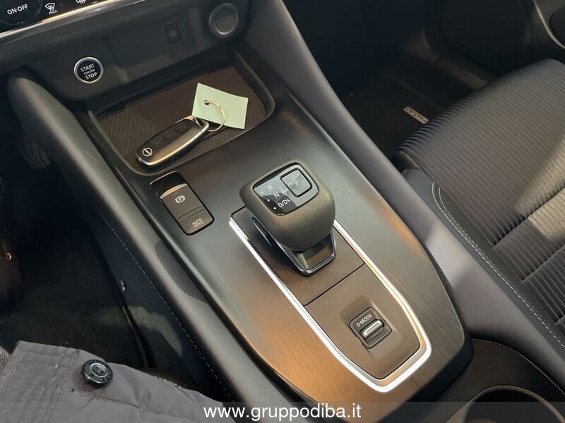 Nissan Qashqai QASHQAI TEKNA MHYB 158CV XTR- Gruppo Diba
