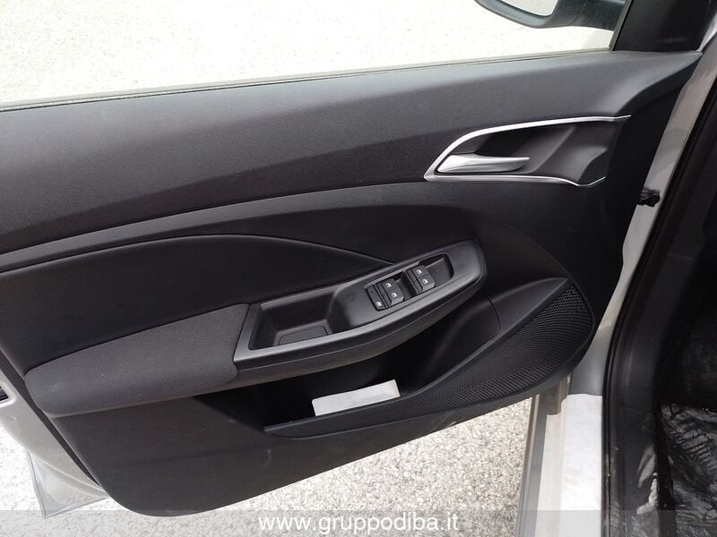 MG 3 1.5L HEV Standard SILVER- Gruppo Diba