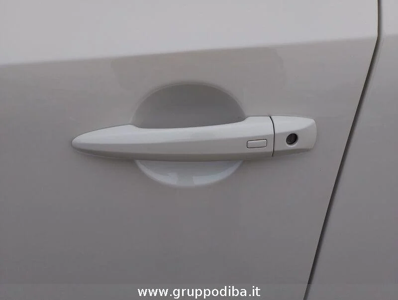 Nissan Qashqai Qashqai 1.3 mhev N-Connecta 2wd 158cv xtronic- Gruppo Diba