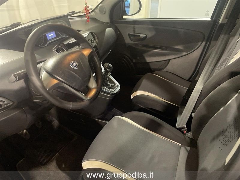 Lancia Ypsilon Ypsilon 0.9 t.air Gold ecochic metano 80cv- Gruppo Diba