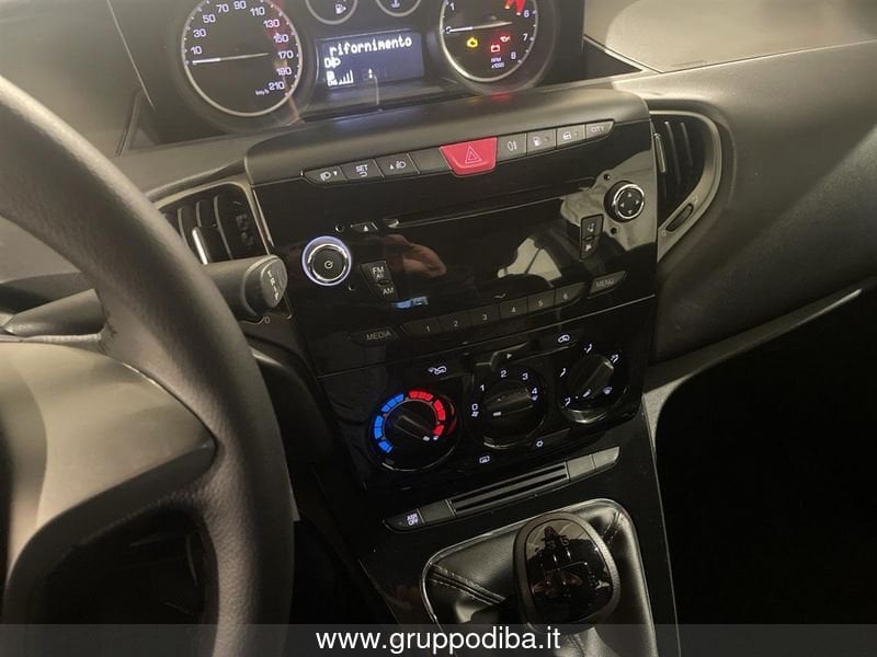 Lancia Ypsilon Ypsilon 0.9 t.air Gold ecochic metano 80cv- Gruppo Diba