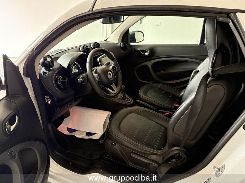 smart EQ Fortwo Cabrio Fortwo Cabrio eq suitegrey-white 22kW- Gruppo Diba