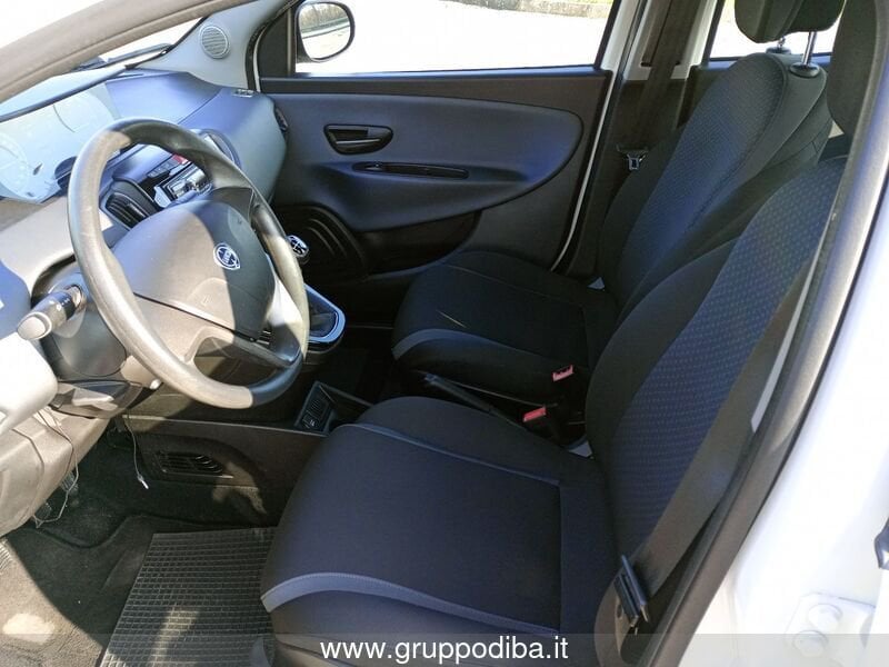 Lancia Ypsilon Ypsilon 0.9 t.air Silver ecochic metano 80cv- Gruppo Diba