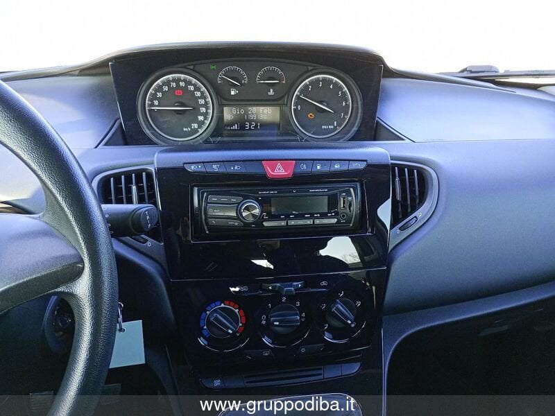 Lancia Ypsilon Ypsilon 0.9 t.air Silver ecochic metano 80cv- Gruppo Diba