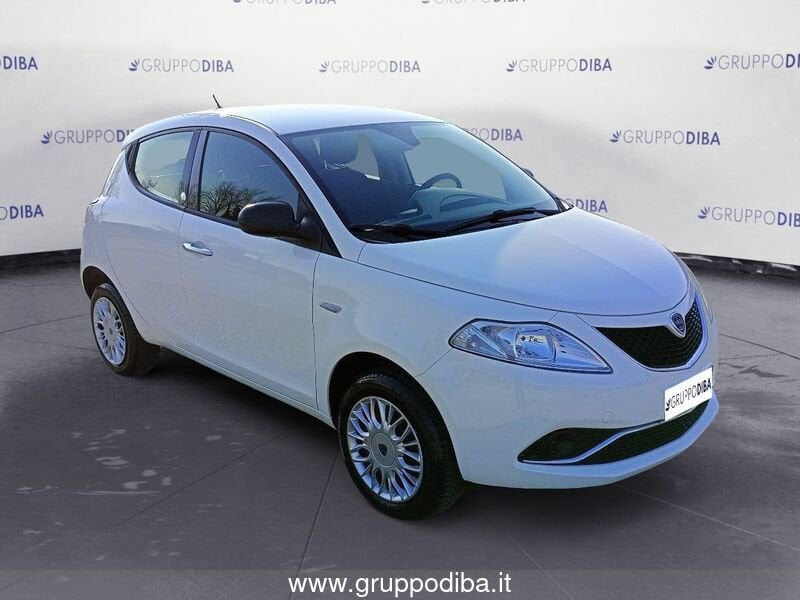 Lancia Ypsilon Ypsilon 0.9 t.air Silver ecochic metano 80cv- Gruppo Diba
